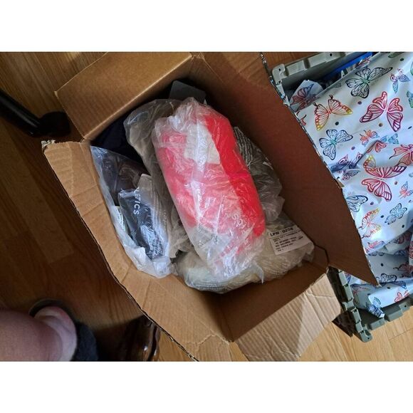 New XL Fabletics Yitty Neon Pus*y Pink Mesh Me Smoothing Sleeved Thong Bodysuit - Picture 10 of 10